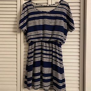 Open shoulder stripe dress